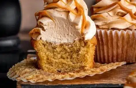 Butter butter cupcakes | Harry Potter cupcakes, Buttery Harry Potter cupcakes, Butterbeer cupcakes